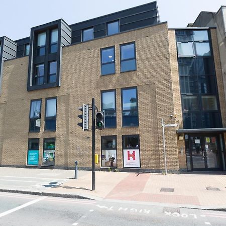 Zeni Studio, The Hub Vauxhall Londra Dış mekan fotoğraf