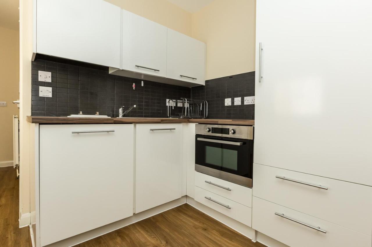 Zeni Studio, The Hub Vauxhall Londra Dış mekan fotoğraf
